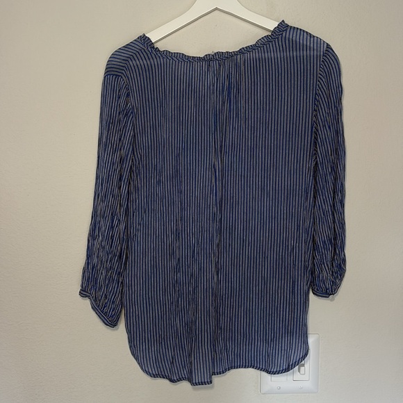 Liz Claiborne Blue Striped Blouse - size small - Picture 6 of 6